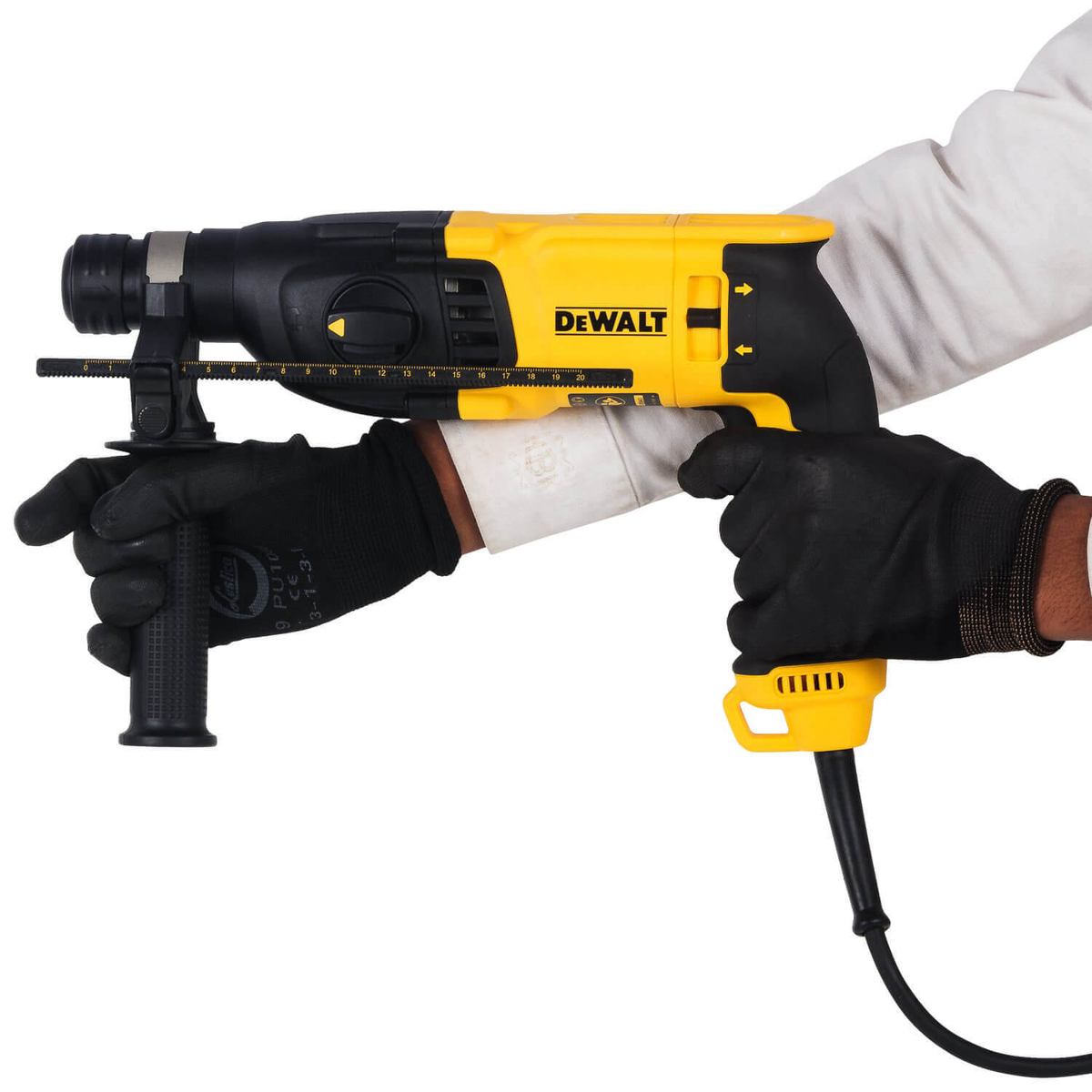 Перфоратор мережевий DeWALT, SDS-Plus, 800 Вт, 2.6 Дж, 3 режими, 0-5500 уд/хв, 0-1500 об/хв, валіза, вага 2.6 кг D25133K
