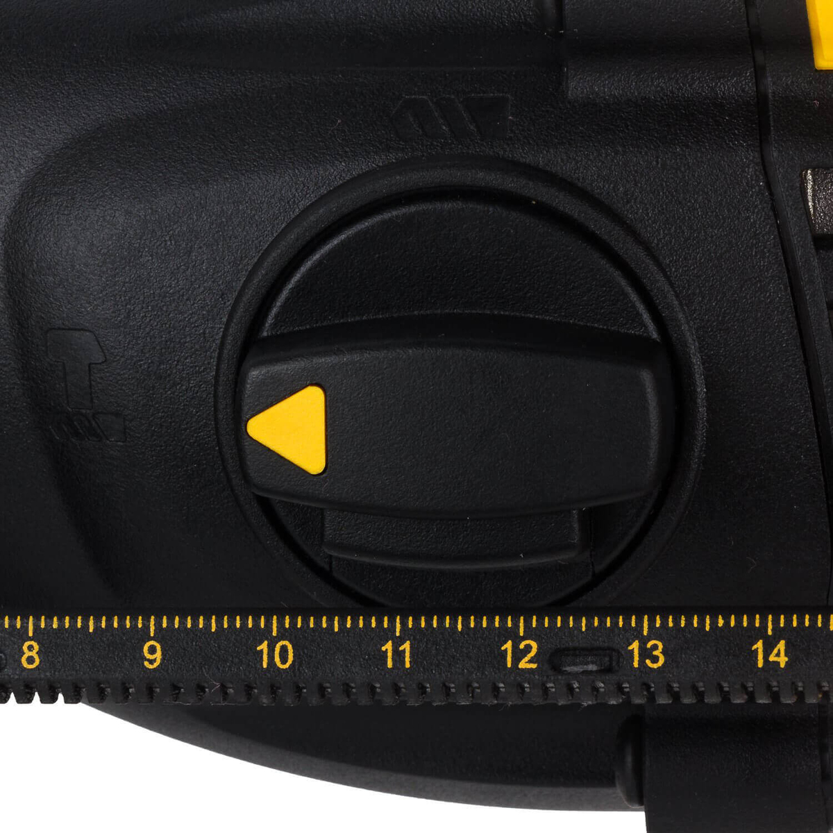 Перфоратор мережевий DeWALT, SDS-Plus, 800 Вт, 2.6 Дж, 3 режими, 0-5500 уд/хв, 0-1500 об/хв, валіза, вага 2.6 кг D25133K