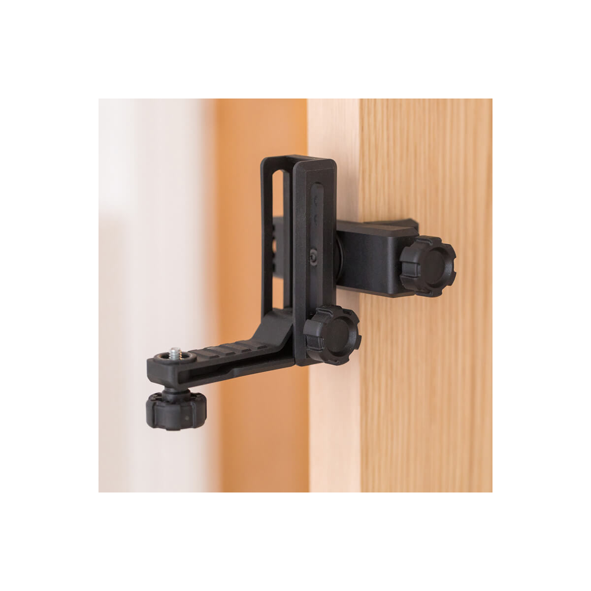 Рівень лазерний STANLEY CUBIX® Green Beam Cross Line, дальність дії - 16 м., арт. STHT77499-1 (шт.)