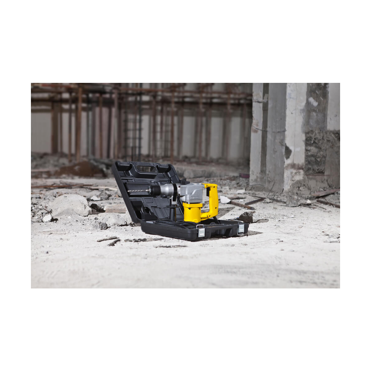 Перфоратор мережевий STANLEY : SDS+, P= 850 Вт. J= 4,1 Дж. в кейсі, арт. STHR272KS-RU (шт.)