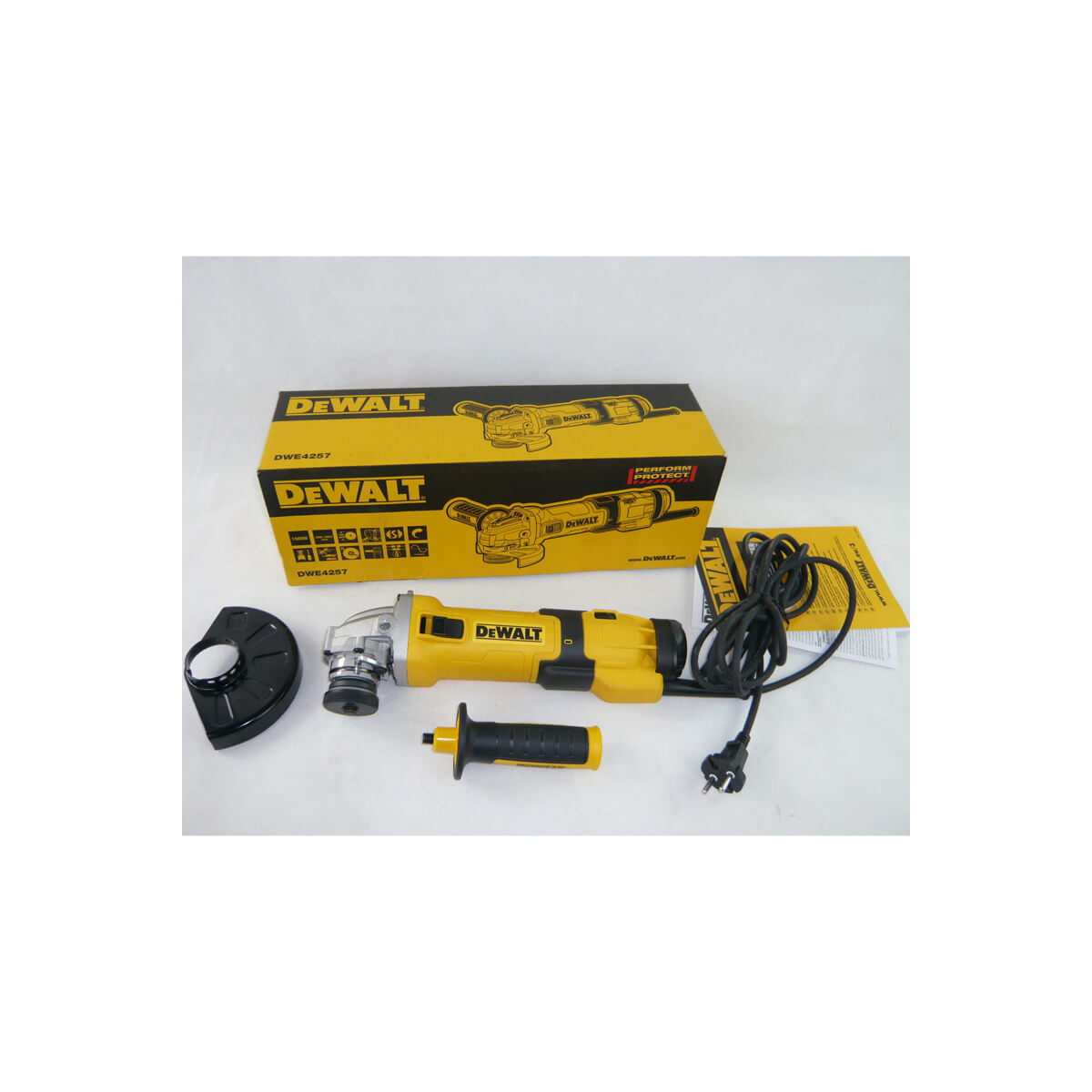 Шліфмашина кутова мережева DeWALT, 1500 Вт, d=125 мм, 2800-10000 об/хв, вага 2.5 кг DWE4257