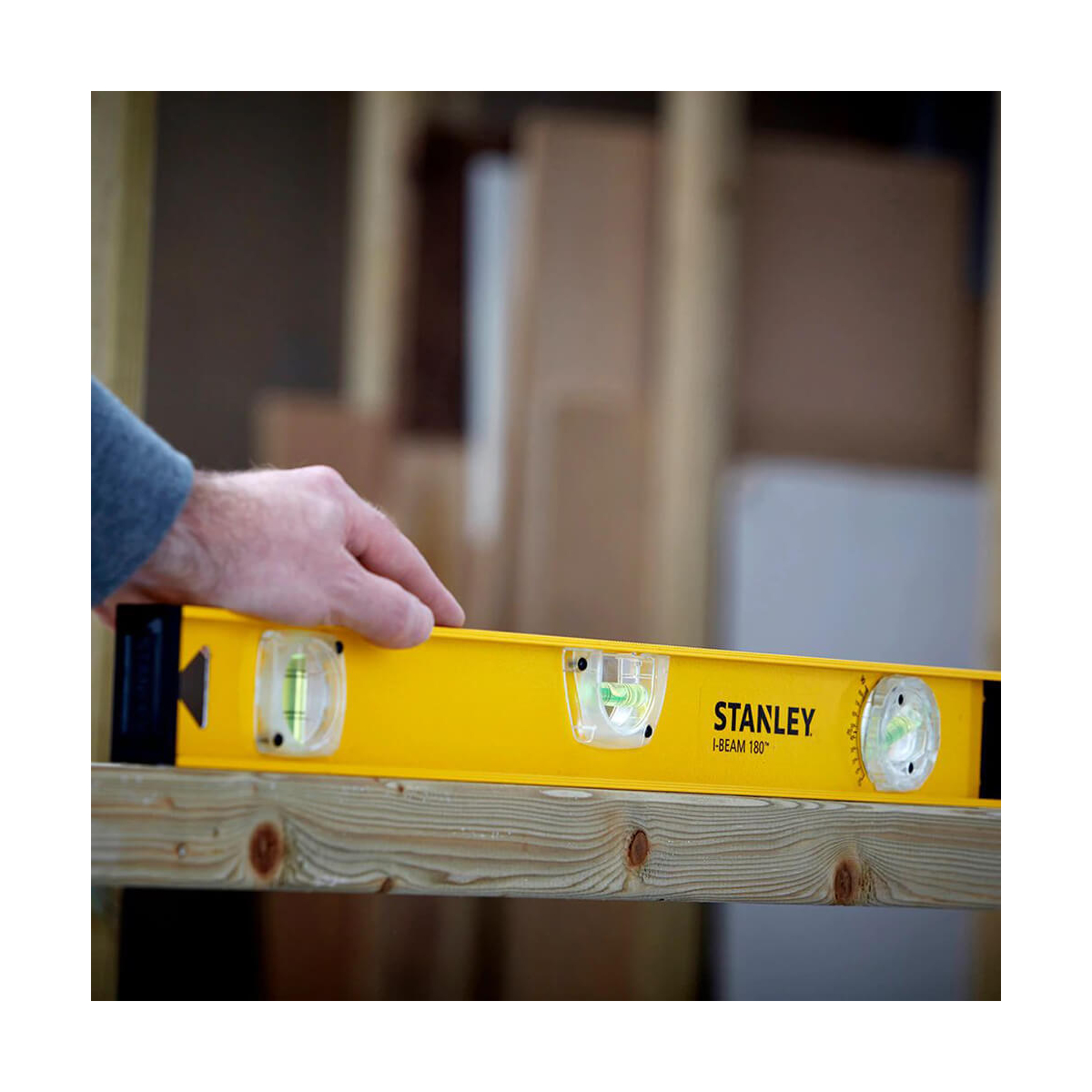 Рівень STANLEY Pro180 : L= 60 см, 3 капсули- 1 обертова 180*, арт. 1-42-920 (шт.)