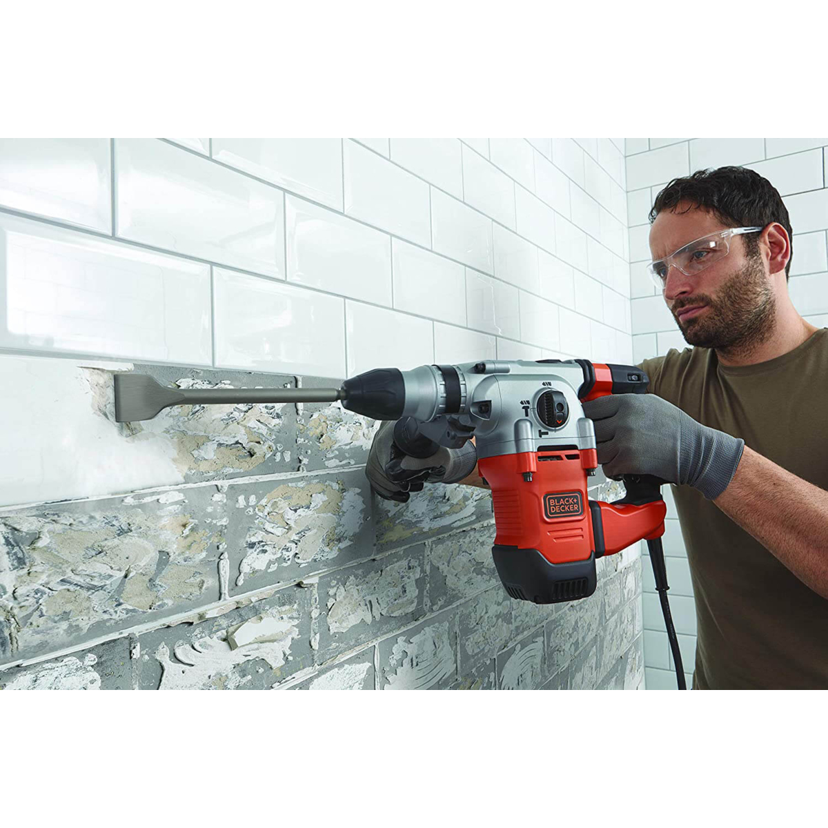 Перфоратор мережевий BLACK+DECKER, SDS-Plus, 1250 Вт, 4.4 Дж, 0-4100 уд/хв,0-850 об/мин, валіза, вага 5.5 кг BEHS03K